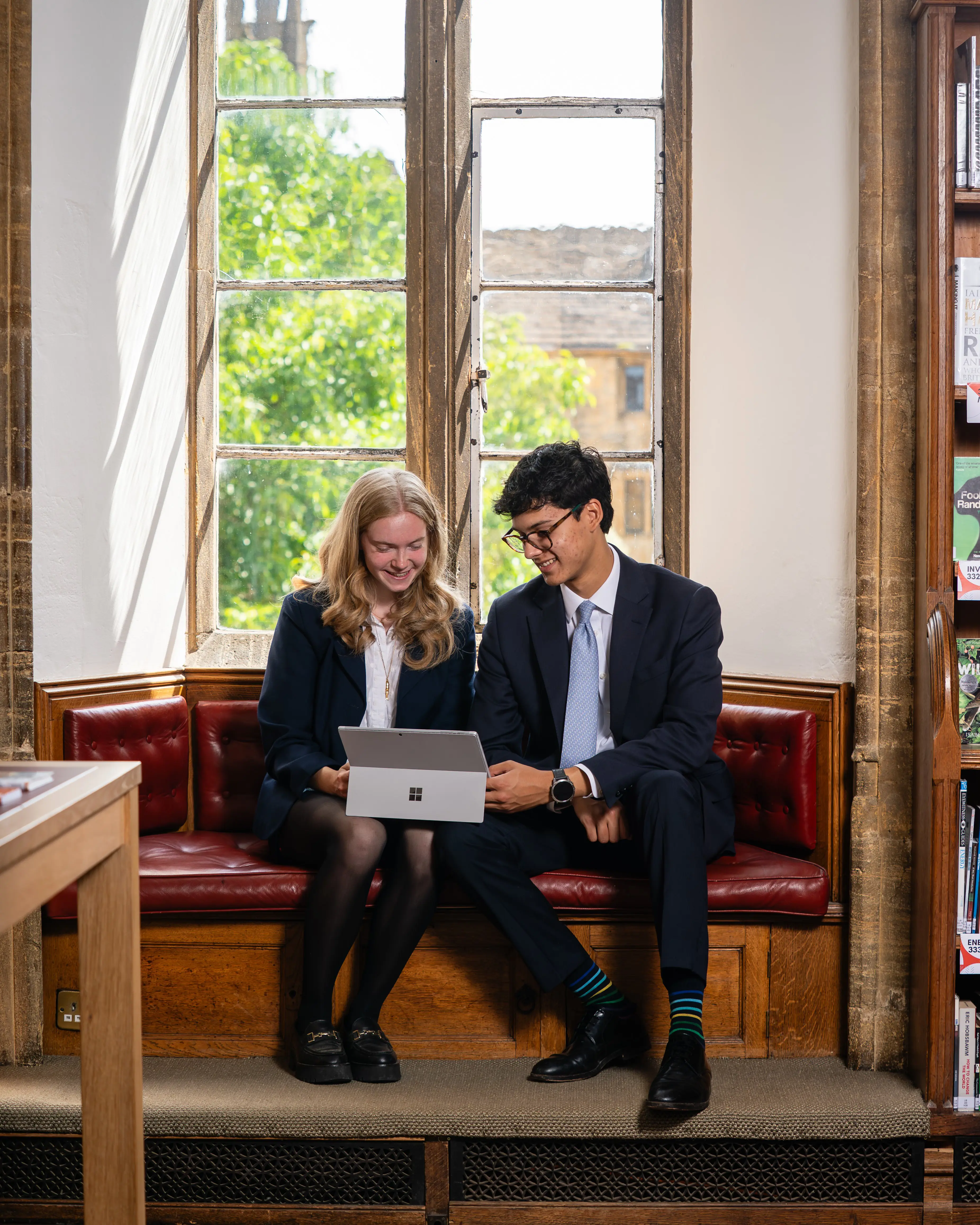 OptimizedImage,,girls,Optimized